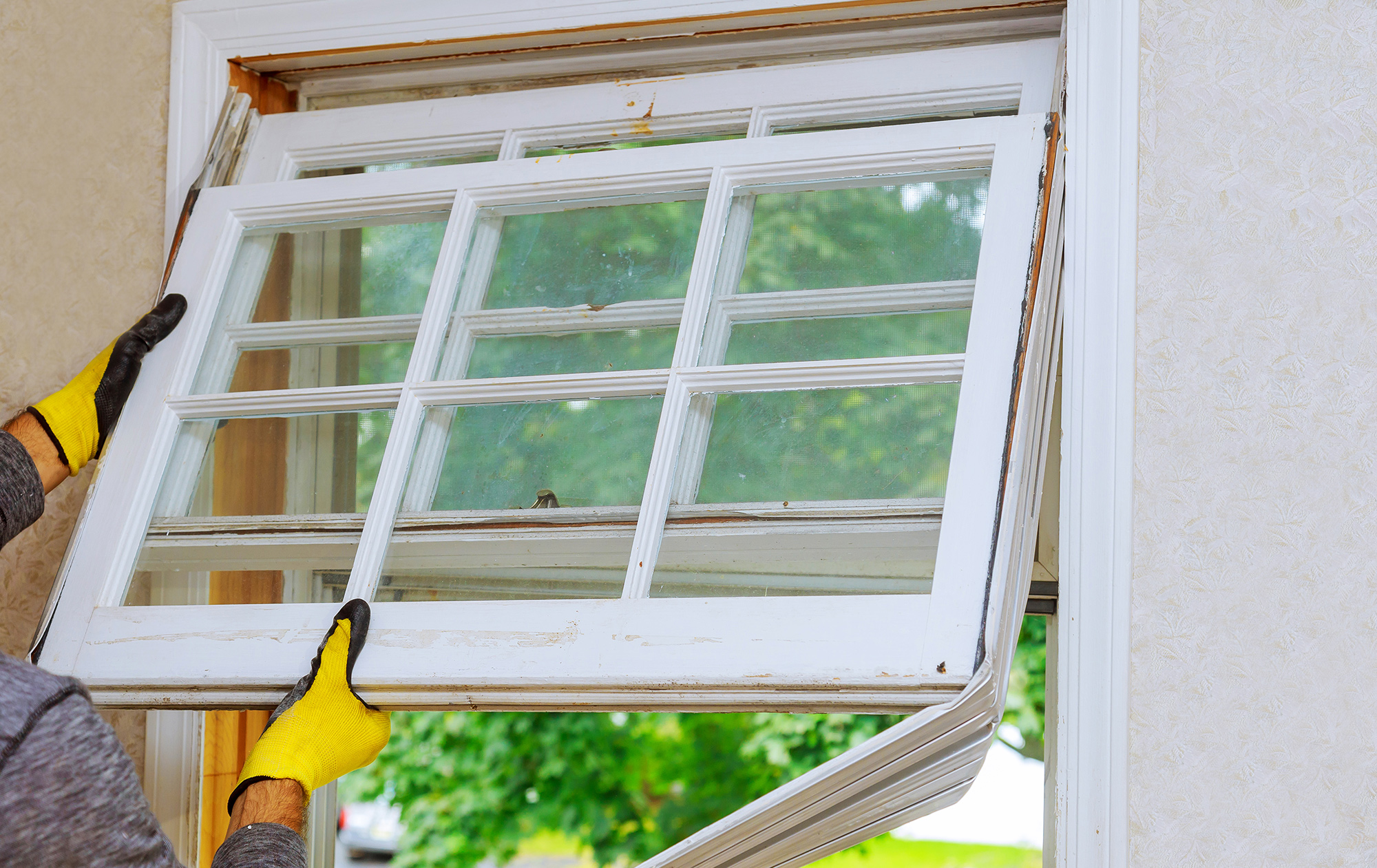9 Compelling Reasons to Replace Your Home's BuilderGrade Windows